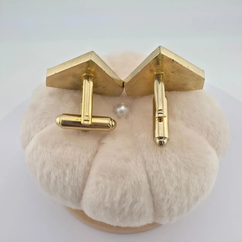 Vtg 75 Yr Old Triangle Cufflinks Geometric Mother Of Pearl Mid-Centur Gold Plate